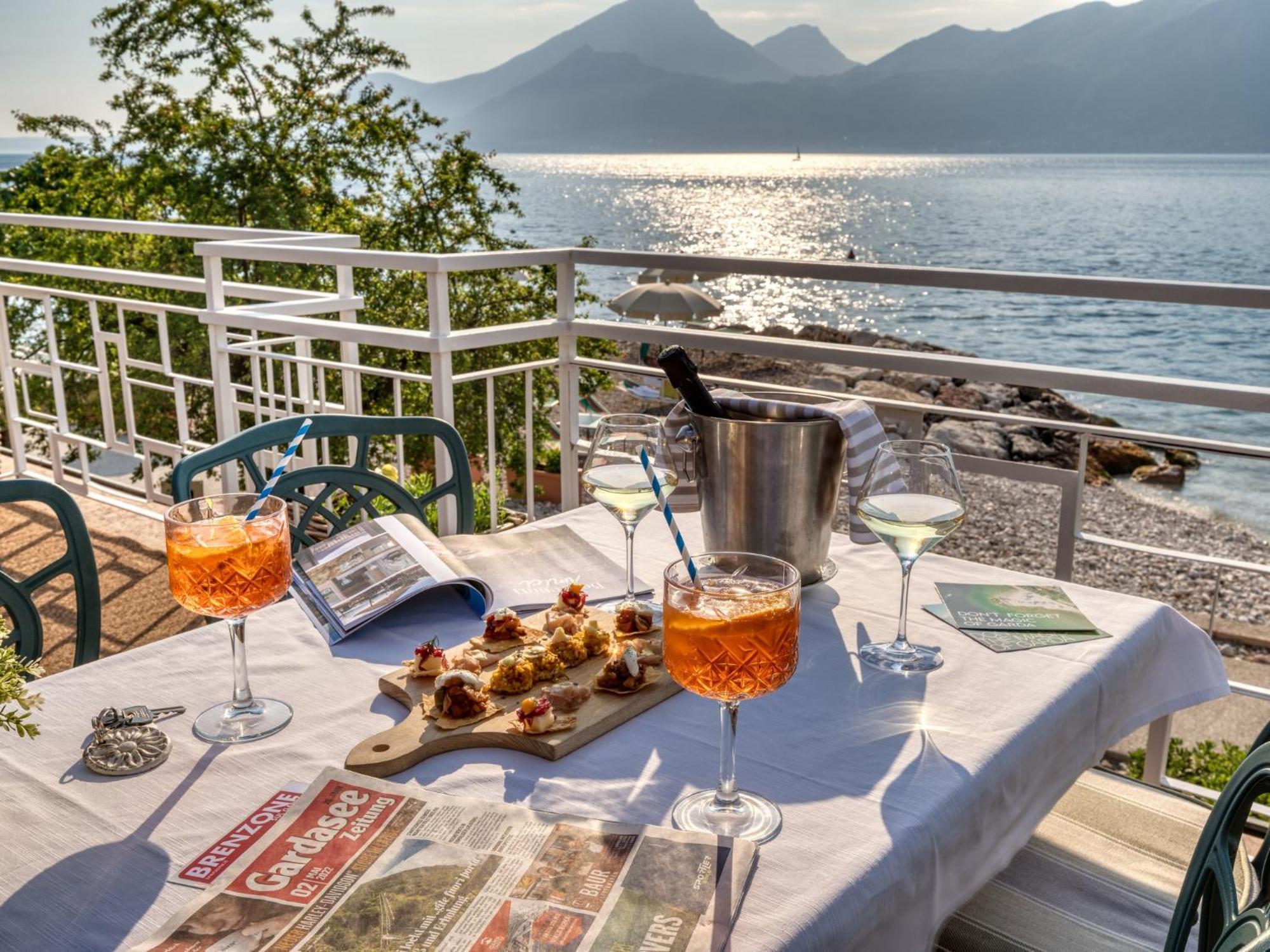 La Caletta Hotel Bolognese Brenzone sul Garda Exterior photo